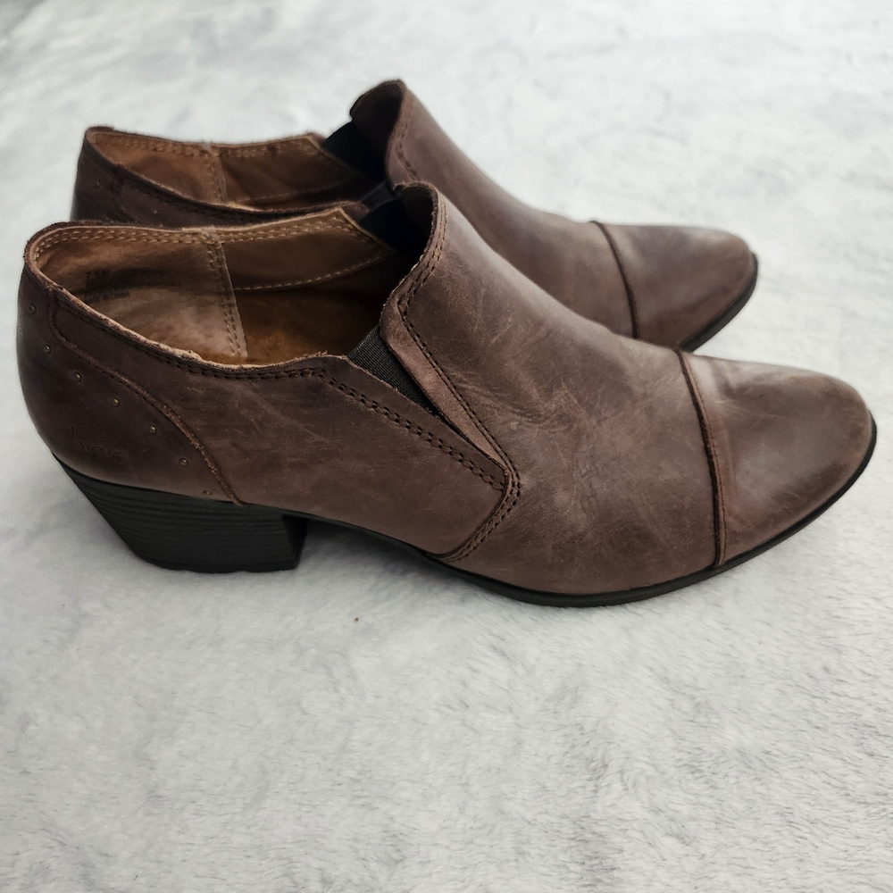 BOC  Women's Rustic Brown Slip On Leather‎ Heeled Ankle Bootie Size 7.5M